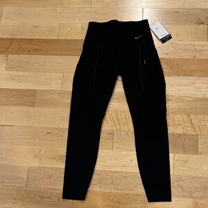 NWT Nike Go 7/8 Black High-Waisted Leggings